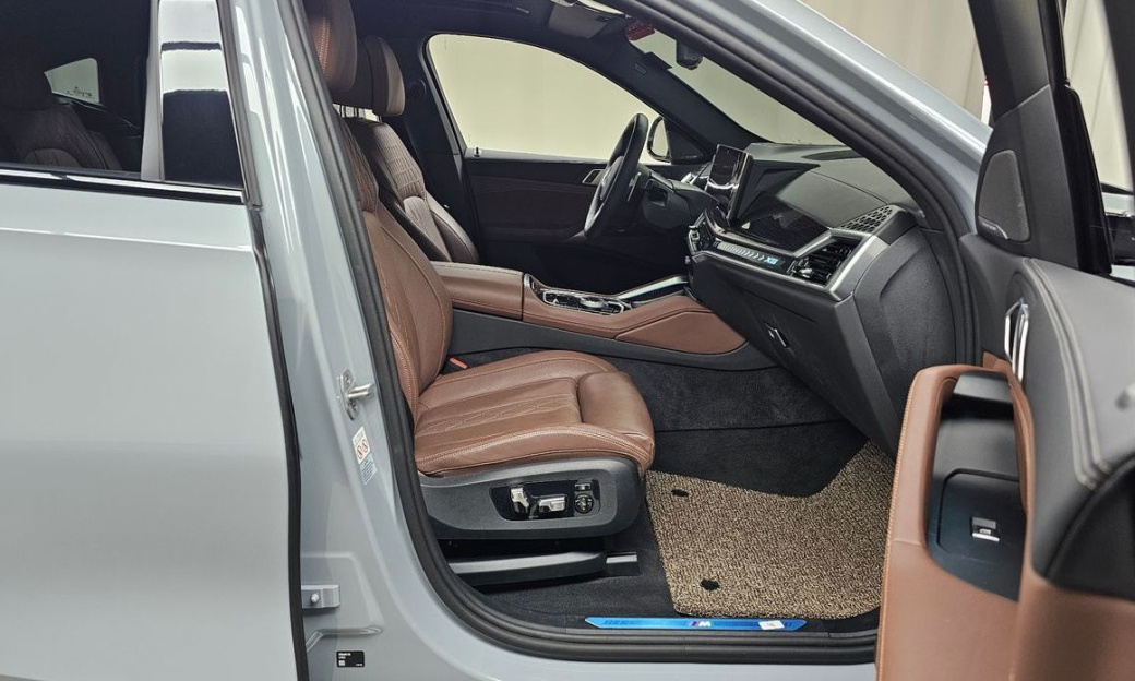BMW X6 xDrive40i M Sport, 2024