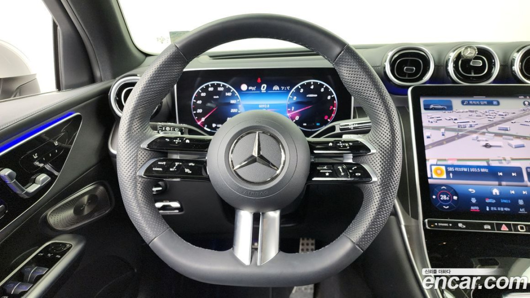 Mercedes-Benz GLC-Class GLC300 4MATIC AMG Line, 2024