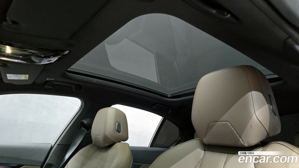 BMW 5-Series 520i M Sport, 2025