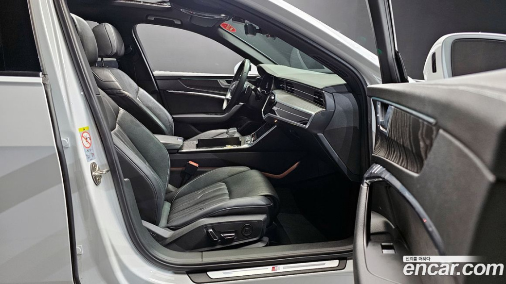 Audi A6 45 TFSI Premium, 2022