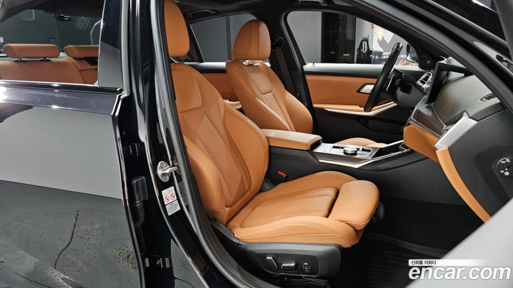 BMW 3-Series 320i M Sport, 2024