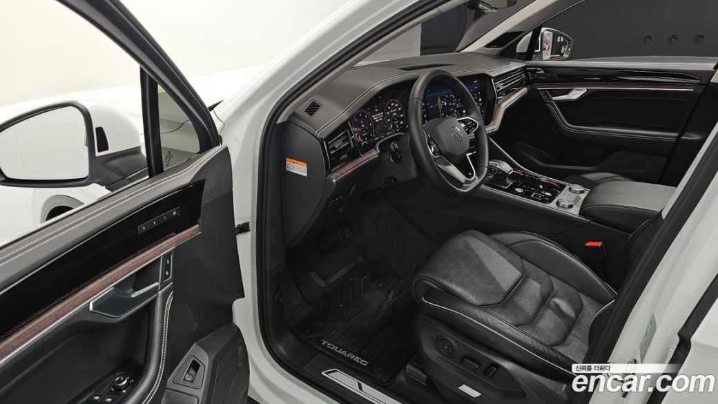 Volkswagen Touareg 3.0 TDI Prestige, 2024