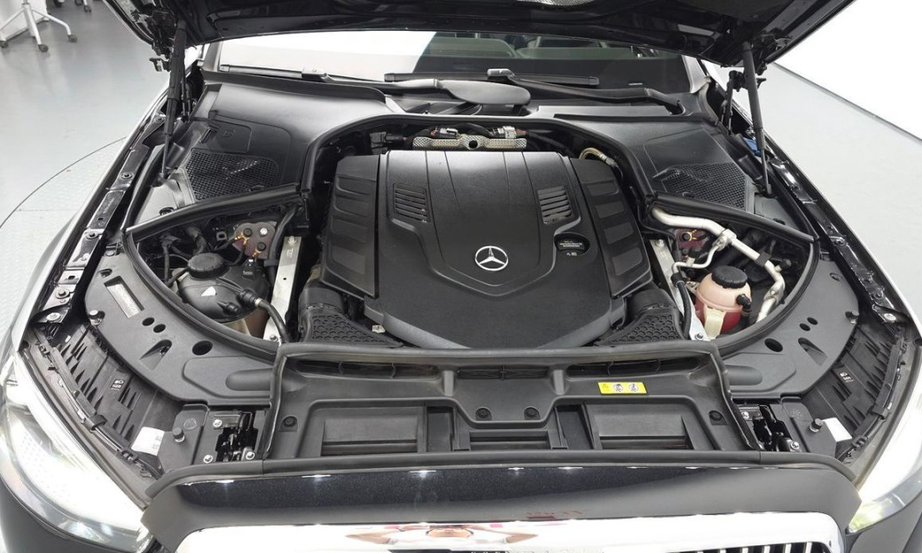 Mercedes-Benz S-Class Maybach S580 4MATIC, 2022