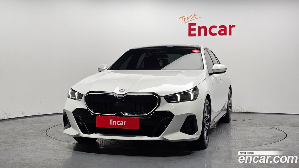 BMW 5-Series 520i Special Edition, 2024