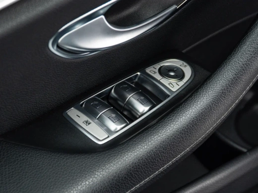 Mercedes-Benz E-класс 2.0 AT, 2018, 111 000 км