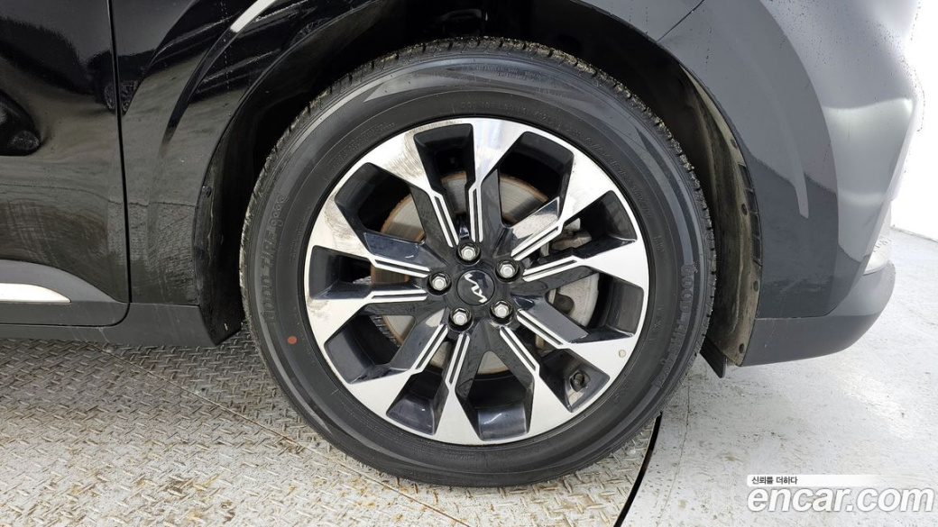 Kia Carnival 9-Seater Signature, 2022