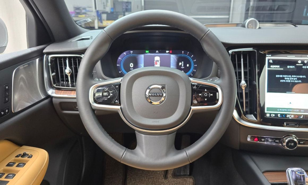 Volvo S60 B5 Ultimate Bright, 2024