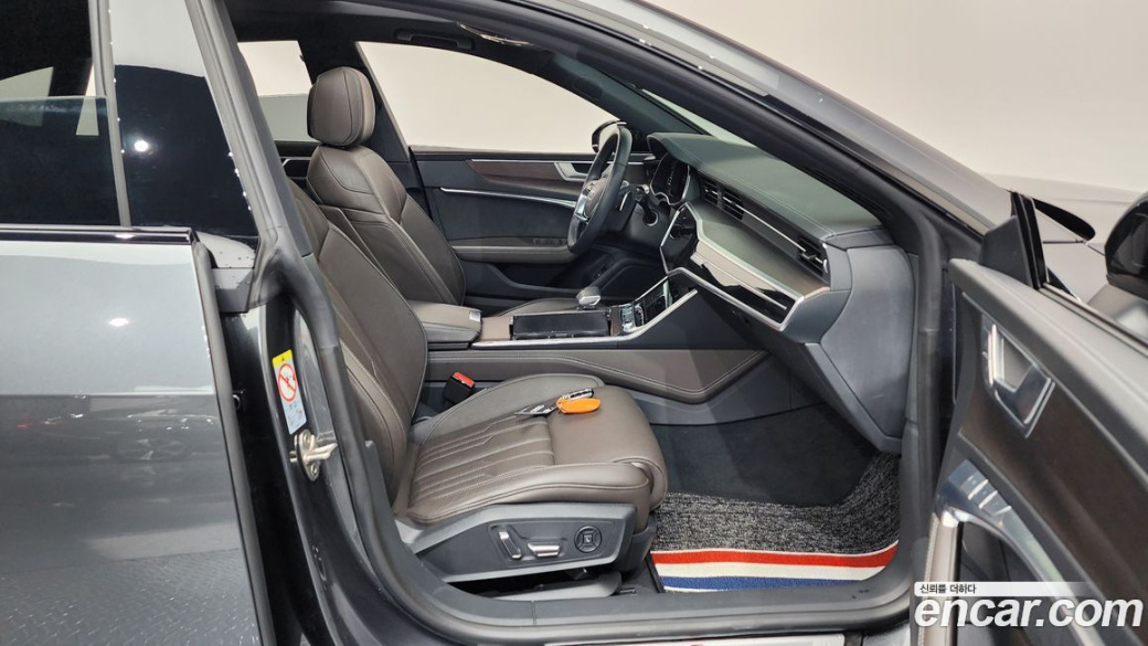Audi A7 55 TFSI Quattro Premium, 2022