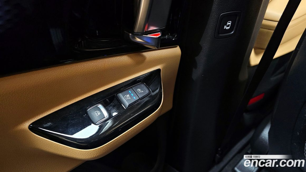 Kia Carnival 7-Seater Signature, 2023
