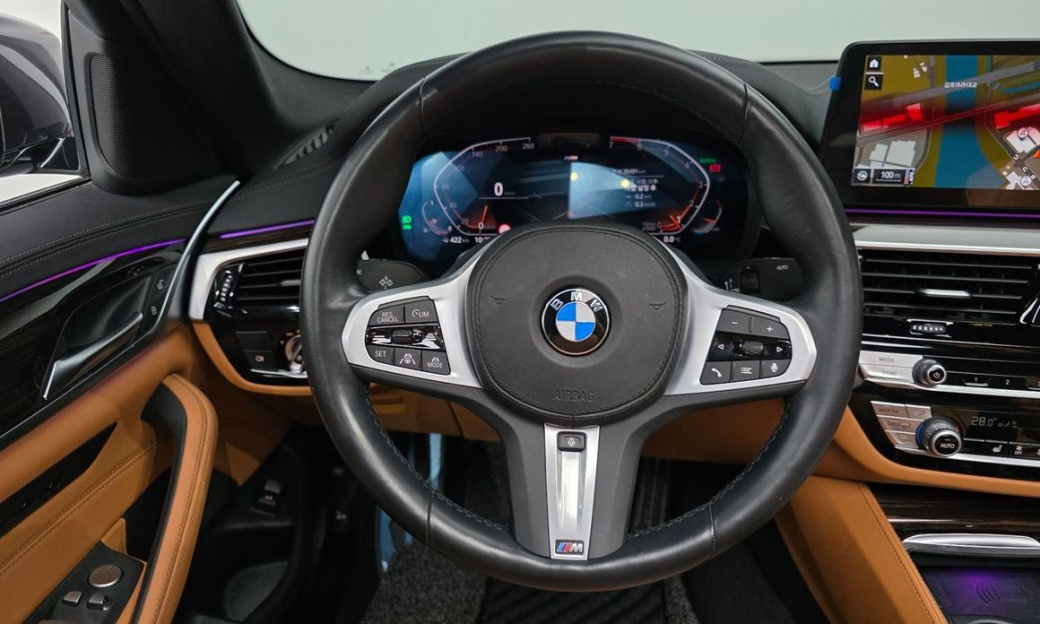 BMW 5-Series 520i M Sport, 2022