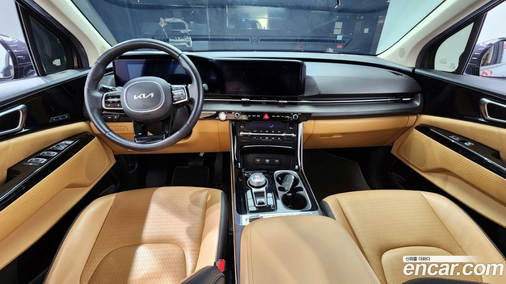 Kia Carnival 9-Seater Signature, 2023