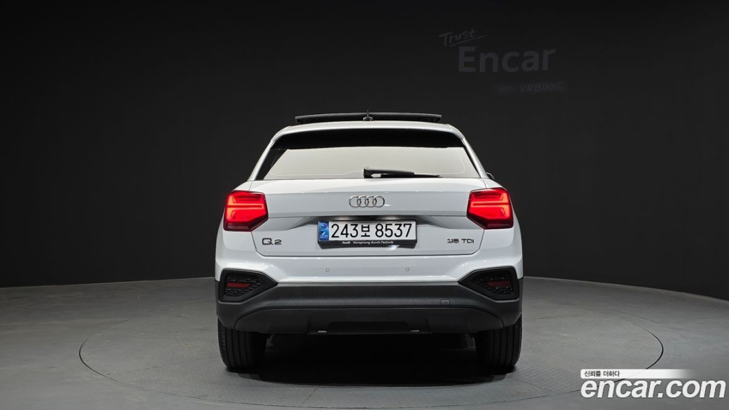 Audi Q2 35 TDI, 2023