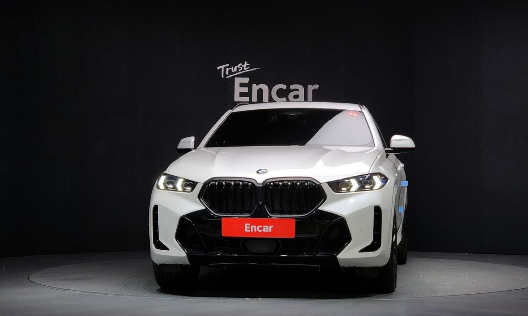BMW X6 xDrive40i M Sport, 2024