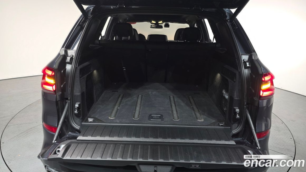 BMW X5 xDrive 40i M Sport, 2022