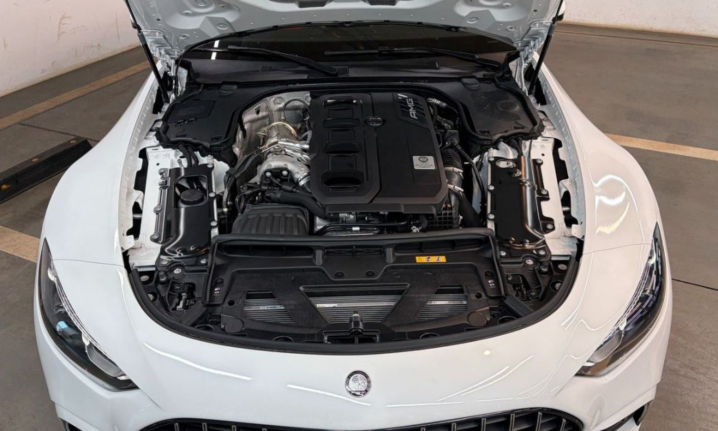 Mercedes-Benz SL-Class AMG SL43, 2025