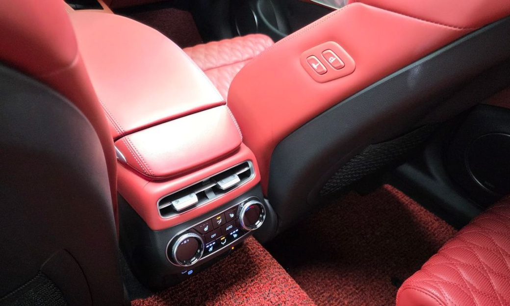 Genesis GV70 2.5T Gasoline AWD, 2024