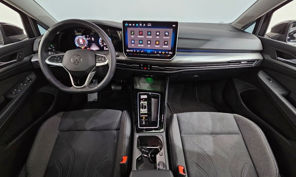 Volkswagen Golf 2.0 TDI Prestige, 2025