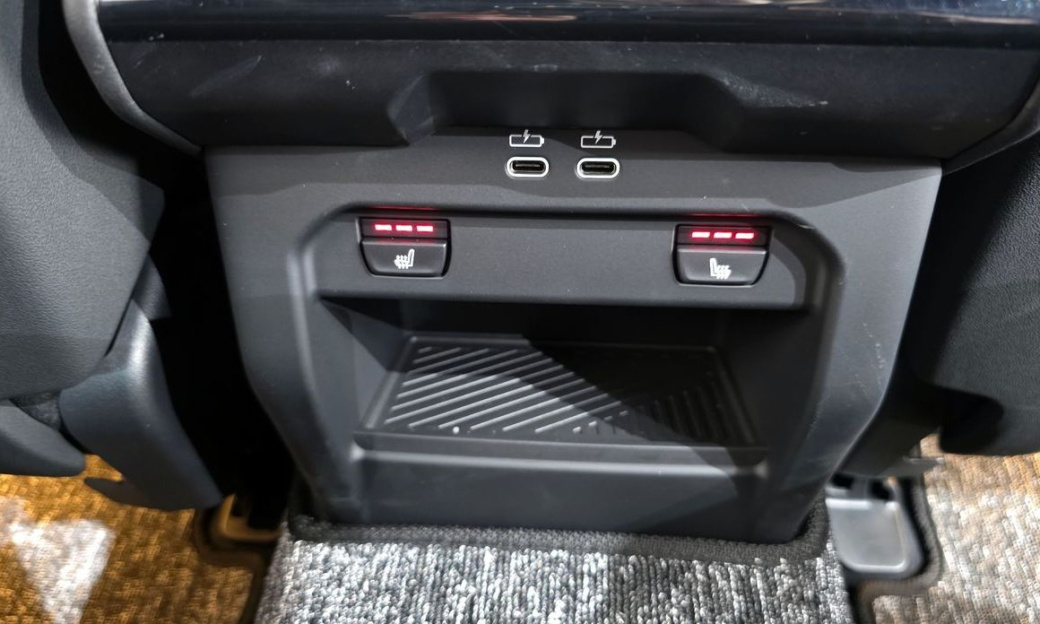 BMW 5-Series 520i M Sport, 2025