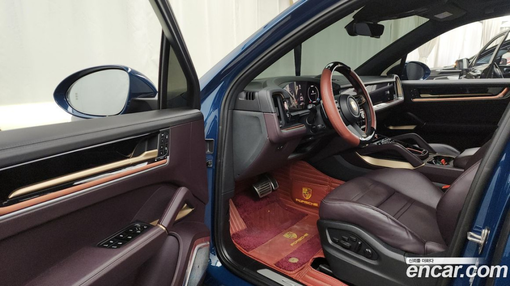 Porsche Cayenne 3.0, 2024
