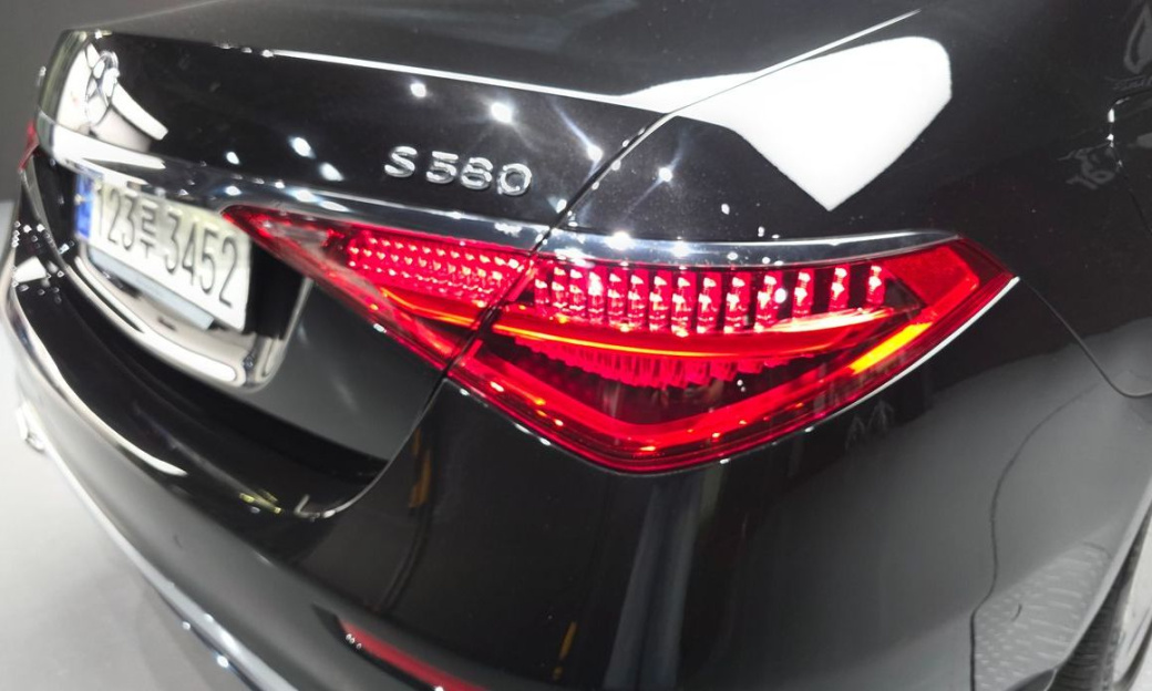 Mercedes-Benz S-Class Maybach S580 4MATIC, 2023