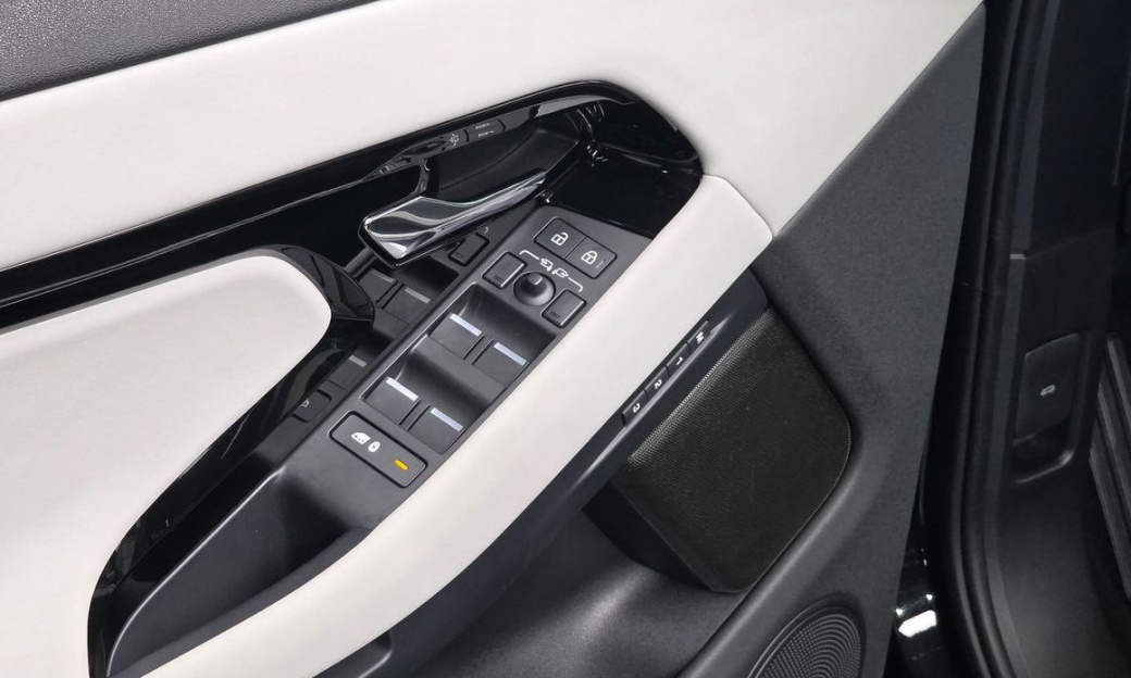 Land Rover Range Rover Evoque P250 Dynamic SE, 2025
