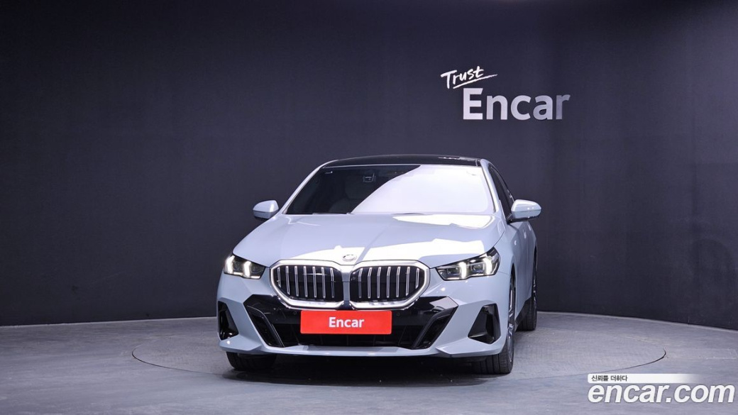 BMW 5-Series 523d xDrive M Sport, 2024