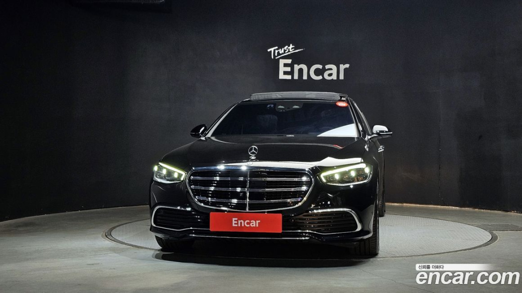 Mercedes-Benz S-Class S350 d 4MATIC, 2025