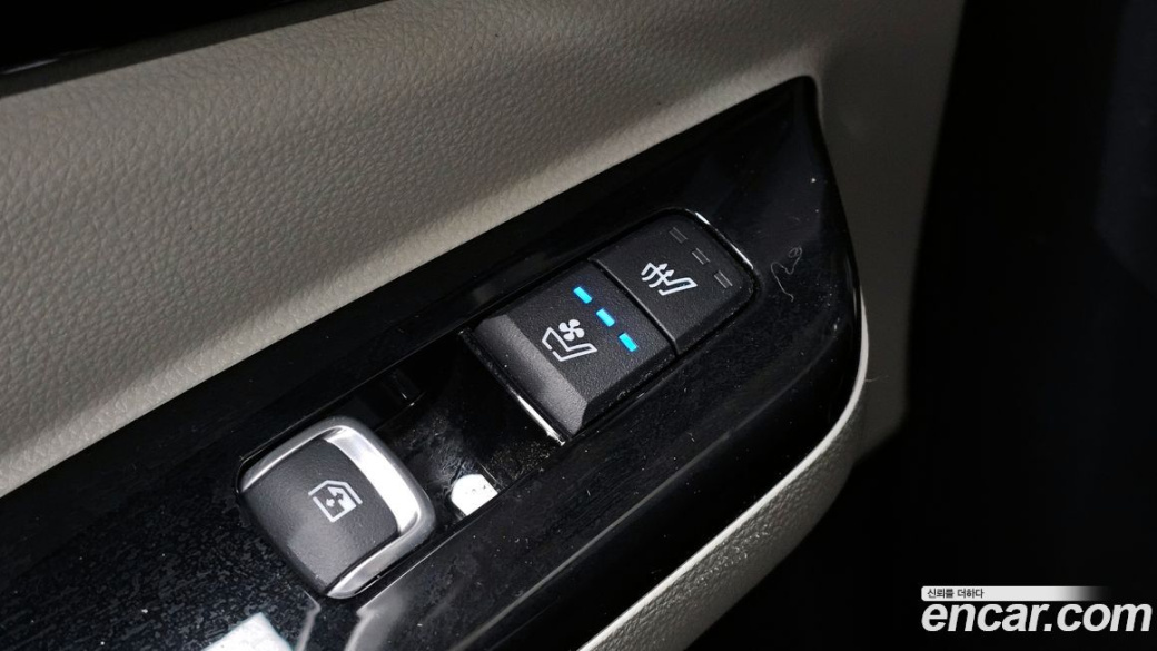 Kia Carnival 9-Seater Noblesse, 2023