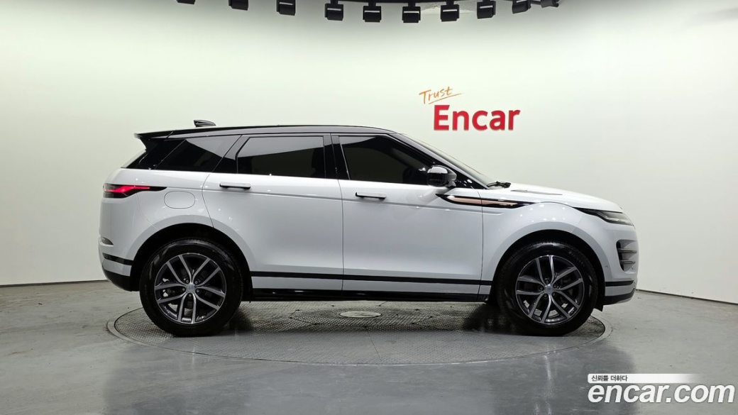 Land Rover Range Rover Evoque P250 Dynamic SE, 2025