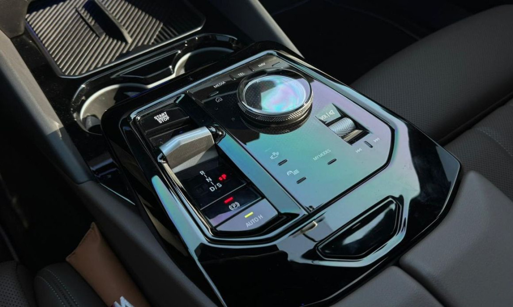 BMW 5-Series 523d xDrive M Sport, 2024