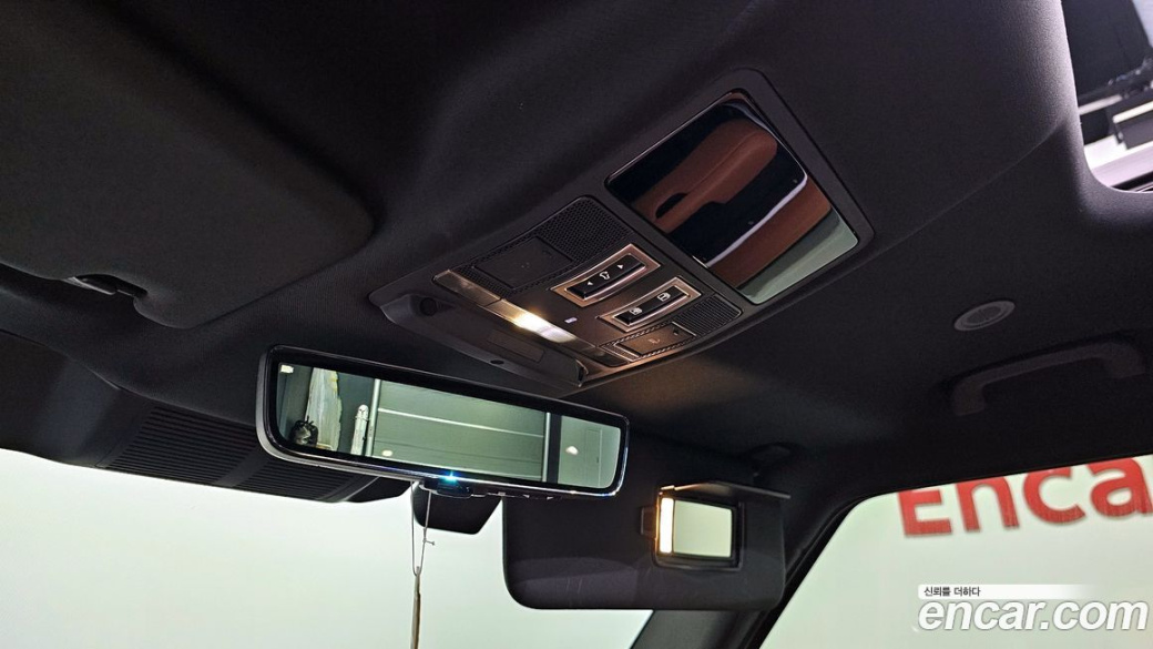 Land Rover Defender 130 P400 X-Dynamic HSE, 2024