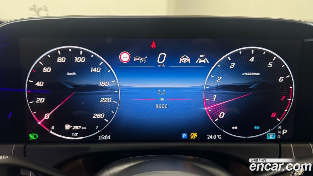 Mercedes-Benz E-Class E300 4MATIC Exclusive, 2025