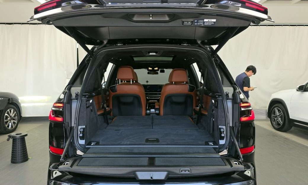 BMW X7 xDrive 40d M Sport 6STR, 2025