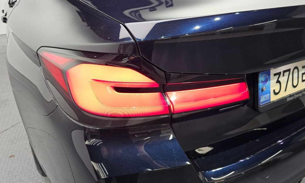 BMW 5-Series 530i M Sport Package, 2022