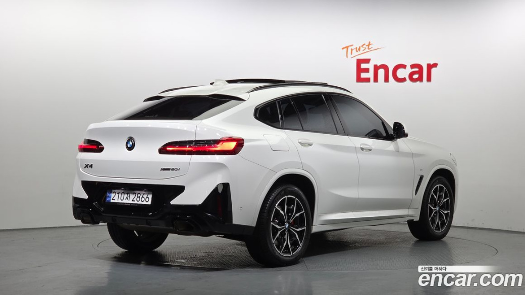BMW X4 xDrive20i M Sports Pro, 2024