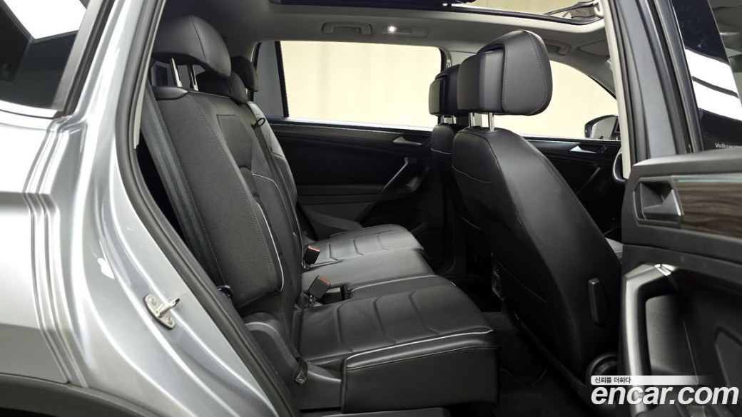Volkswagen Tiguan 2.0 TSI Prestige, 2022