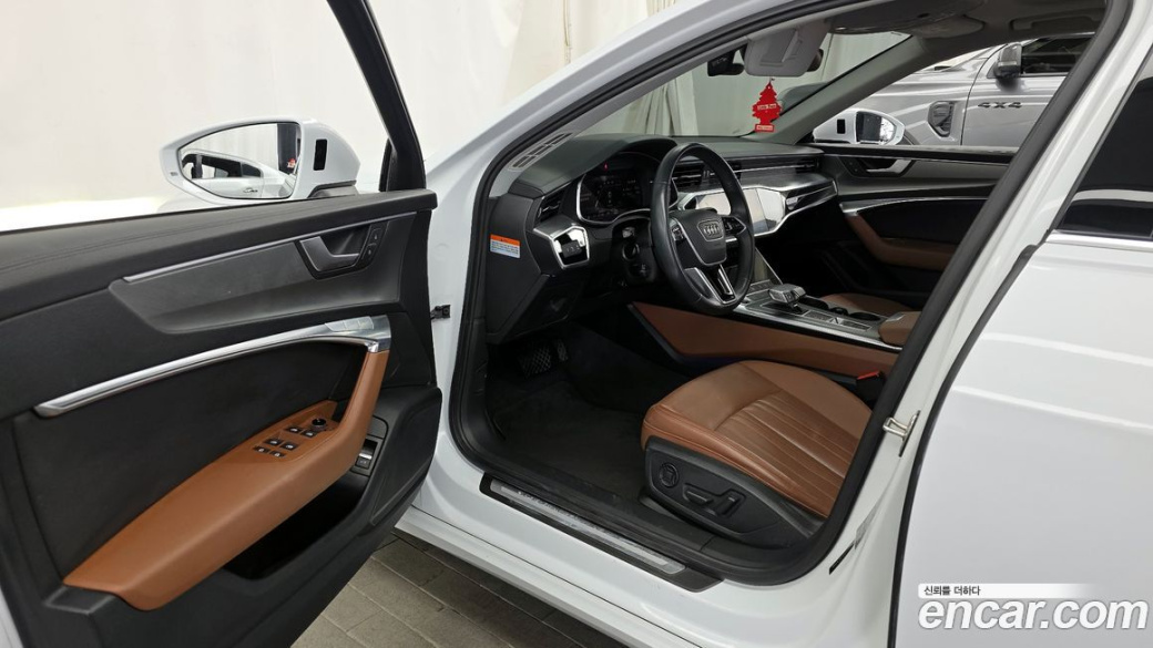 Audi A6 45 TFSI, 2023