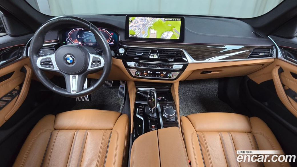 BMW 5-Series 520i M Sport, 2022