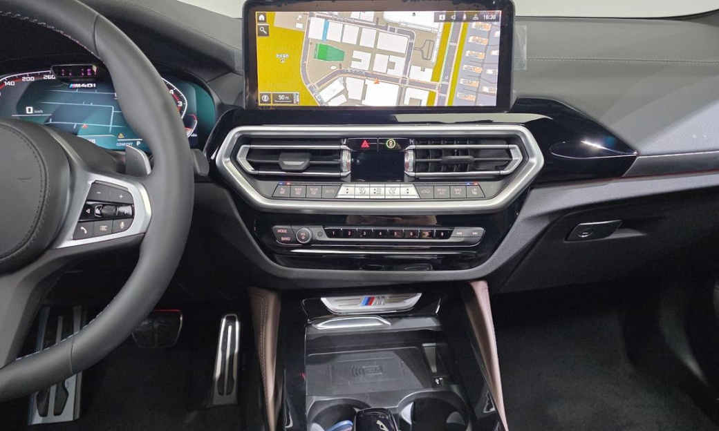 BMW X4 xDrive M40i, 2025
