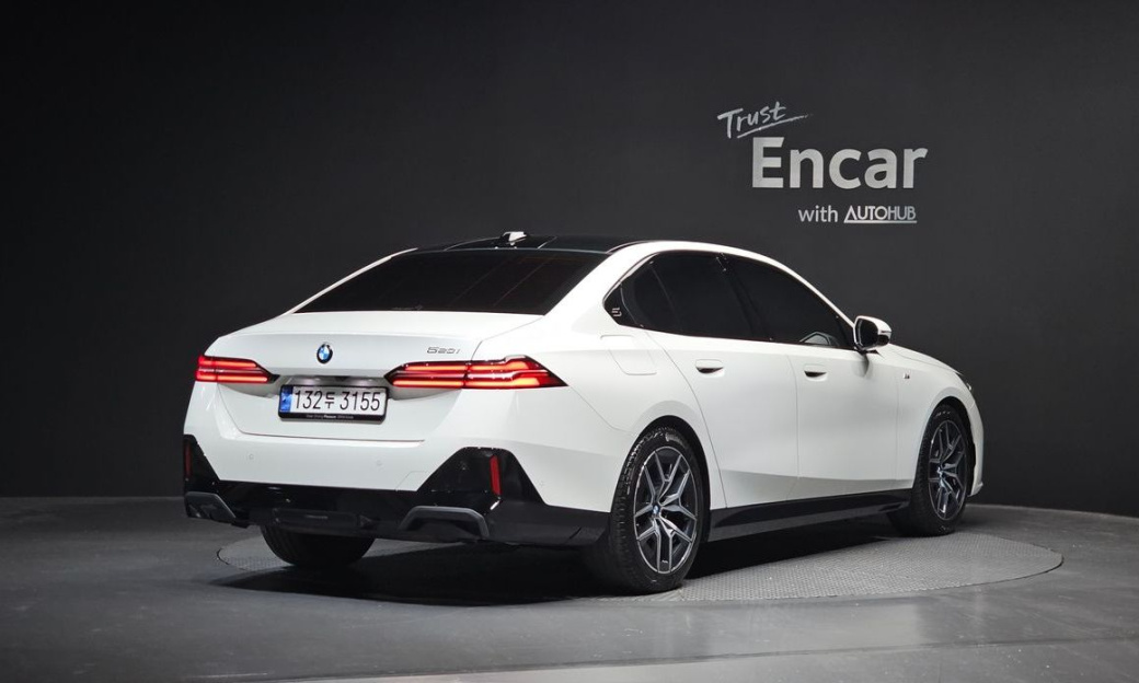 BMW 5-Series 520i M Sport, 2024