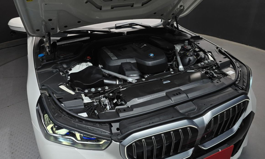 BMW 5-Series 520i M Sport, 2024