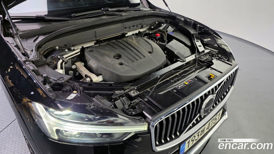 Volvo XC60 B5 Inscription, 2022