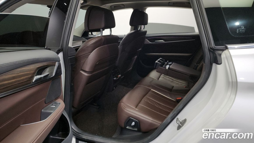 BMW Gran Turismo 620d Luxury, 2022