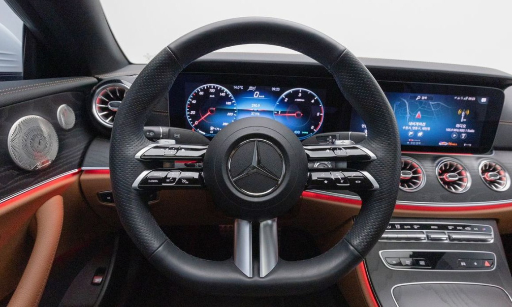 Mercedes-Benz E-Class E300d 4MATIC Coupe, 2023