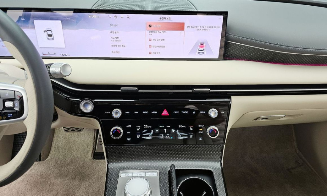 Genesis G80 Gasoline 2.5 Turbo 2WD, 2026