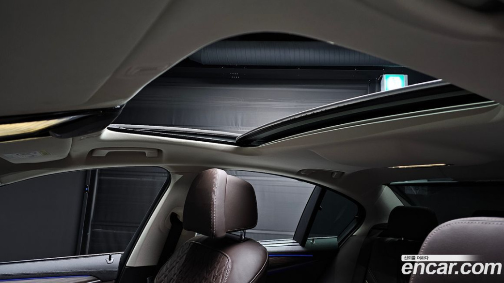 BMW 5-Series 530i xDrive Luxury, 2022