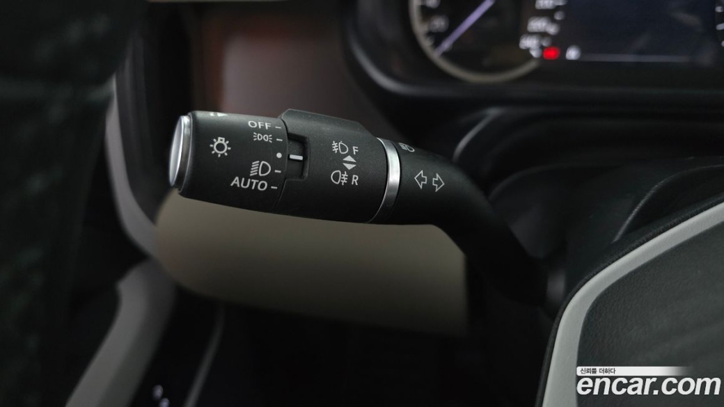 Land Rover Defender 110 D250 SE, 2023