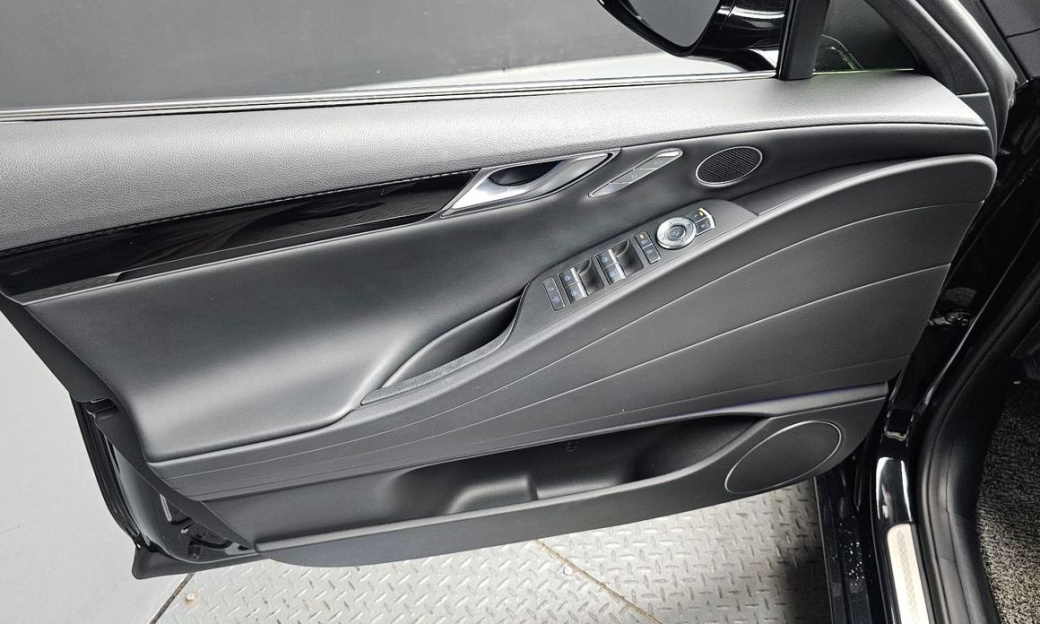 Genesis G80 Gasoline 2.5 Turbo AWD, 2025