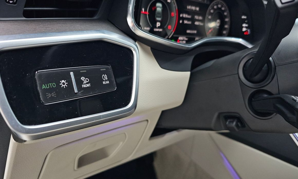 Audi A6 40 TDI Premium, 2025