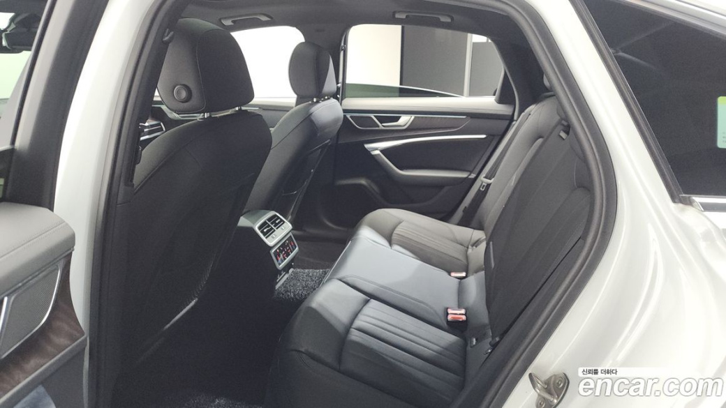 Audi A6 45 TFSI Quattro Premium, 2023